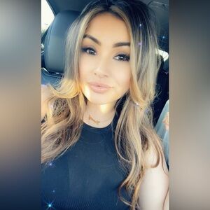 Meet your Posher, Daniela